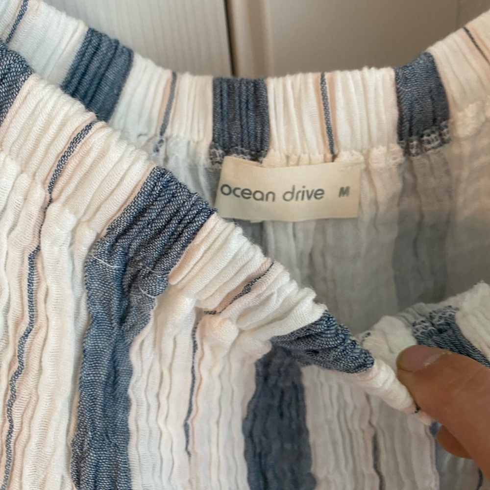 Striped Off-Shoulder Top - Picture 3 of 3